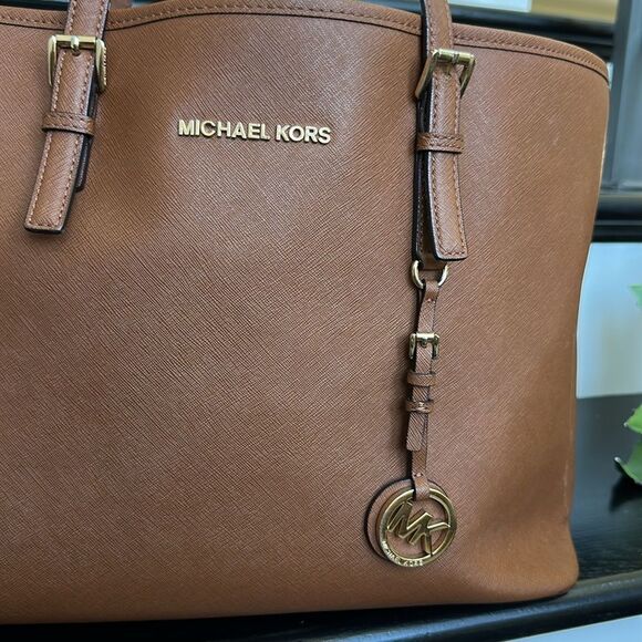 Michael Kors Genuine Leather Jet Set Tote Shoulder Bag Brown - Picture 8 of 15